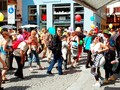 Люди на улицах Цюриха. Авторские туры по Швейцарии с частным русским гидом